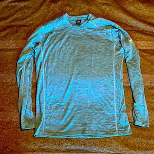 Kuhl long sleeve Marino wool shirt